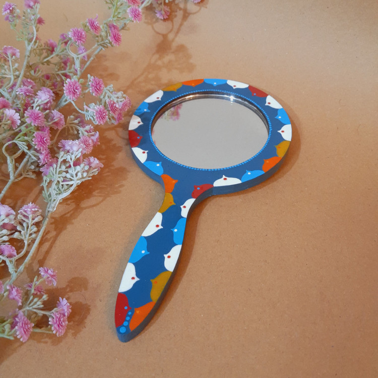 آینه دستی چوبی آبی | نقوش ماندالا و دات ماندالا | کار شده توسط سهیلا میرزایی | خرید از فروشگاه رینبوآرت | ارسال رایگان در رشت