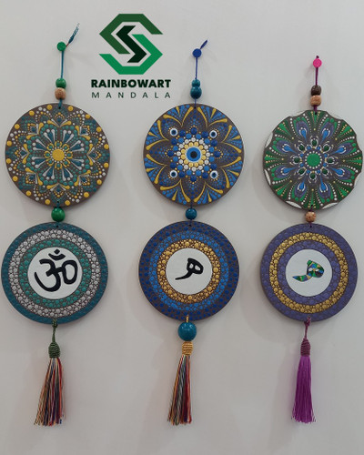 آویزدیواری دایره ای چوبی آبی | کار شده با نقوش ماندالا و دات ماندالا توسط سهیلا میرزایی | ارسال رایگان در رشت | خرید از فروشگاه رینبوآرت