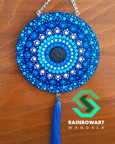 آویزدیواری دایره ای چوبی آبی | کار شده با نقوش ماندالا و دات ماندالا توسط سهیلا میرزایی | ارسال رایگان در رشت | خرید از فروشگاه رینبوآرت
