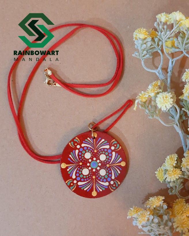 خرید گردنبند قرمز دایره ای چوبی طرح ماندالا و دات ماندالا با ارسال رایگان در رشت