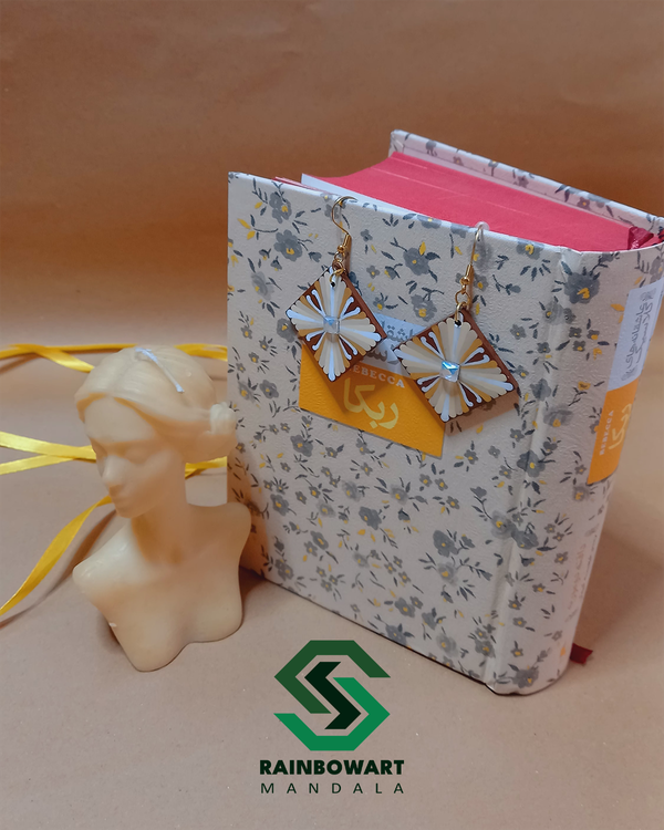 سفارش طرح و رنگ دلخواه گوشواره مربعی دات ماندالا و ماندالا ساخته شده توسط سهیلا میرزایی