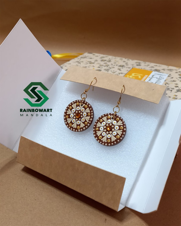 خرید گوشواره قهوه ای ماندالا و دات ماندالا با ارسال رایگان در رشت از فروشگاه رینبوآرت