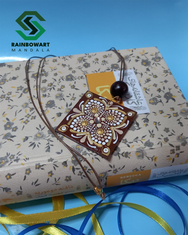سفارش گردنبند دایره ای ماندالا و دات ماندالا ساخته شده توسط سهیلا میرزایی در فروشگاه رینبوآرت
