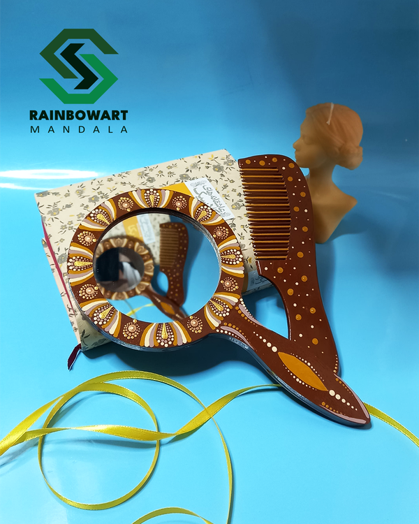 خرید ست شانه و آینه دستی قهوه ای چوبی با نقوش ماندالا و دات ماندالا از فروشگاه رینبوآ رت