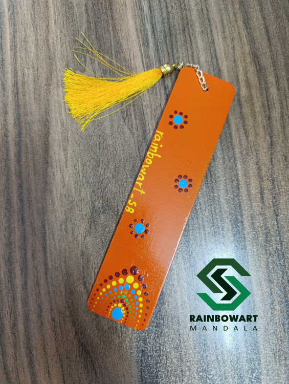 سفارش بوکمارک چوبی با طرح کودکانه دلخواه و رنگ دلخواه از فروشگاه رینبوآرت