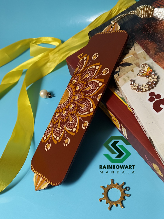 سفارش بوکمارک چوبی با طرح و رنگ دلخواه از فروشگاه رینبوآرت