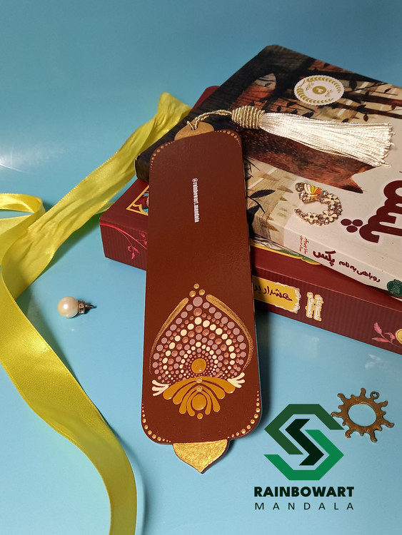 خرید بوکمارک چوبی دوطرفه با نقوش ماندالا و دات ماندالا ساخته شده توسط سهیلا میرزایی از فروشگاه رینبوآرت