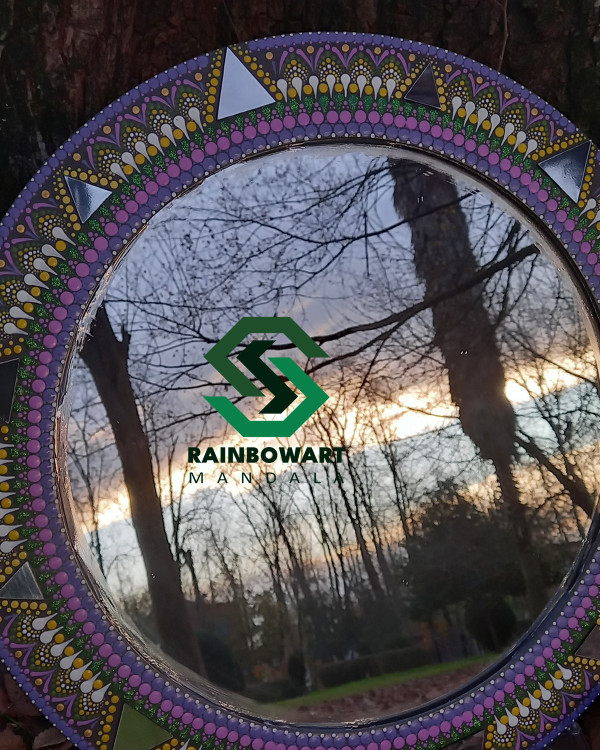 سفارش آینه دیواری بنفش با نقوش ماندالا و دات ماندالا از فروشگاه رینبوآرت