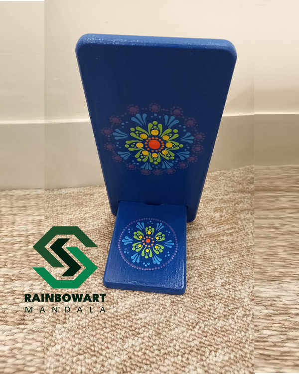 خرید هولدر موبایل چوبی با طرح و رنگ دلخواه از فروشگاه رینبوآرت