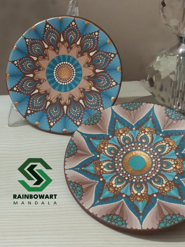 خرید دیوارکوب سفالی فیروزه ای و قهوه ای با نقوش ماندالا و دات ماندالا | ساخته شده توسط سهیلا میرزایی | خرید از فروشگاه رینبوآرت | ارسال رایگان در رشت