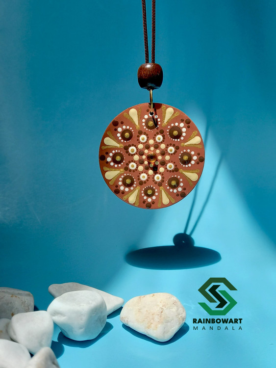 ارسال رایگان گردنبند دایره ای قهوه ای با نقوش ماندالا و دات ماندالا در رشت