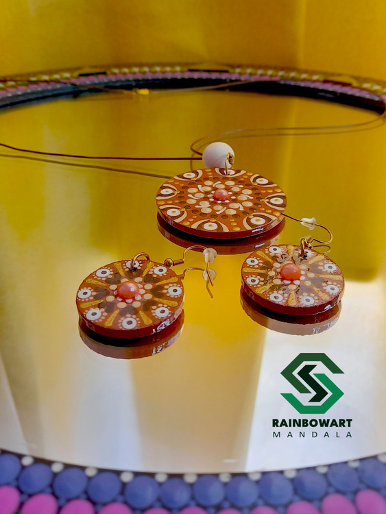 گردنبند و گوشواره دایره ای ست با طرح های ماندالا و دات ماندالا