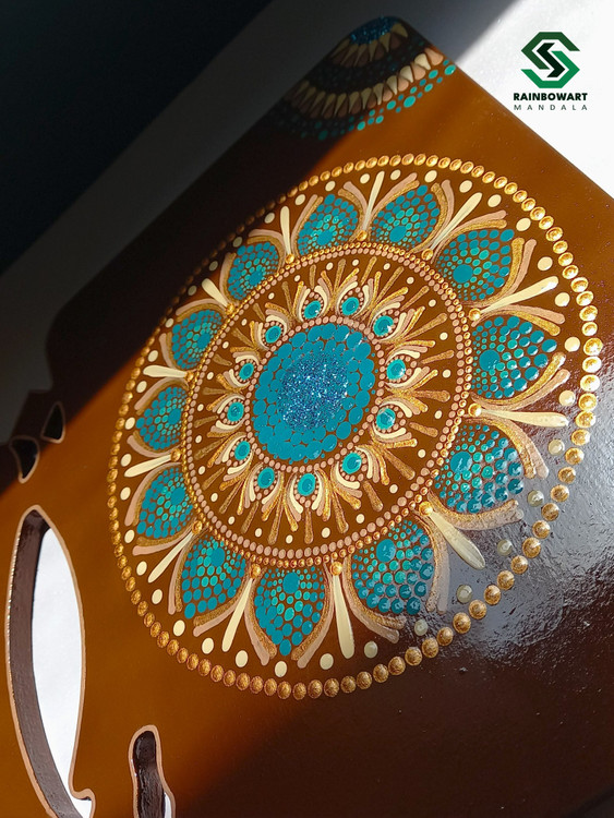 تخته سرو تزئینی اکلیلی ماندالا و دات ماندالا