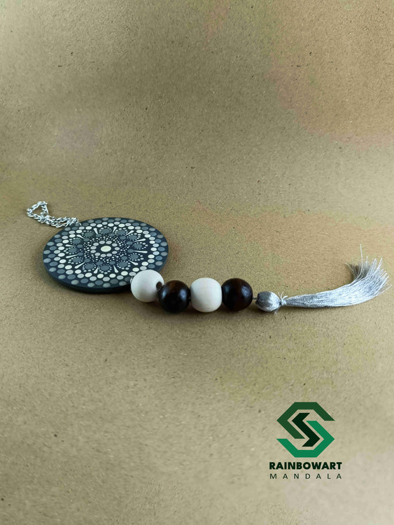 سفارش آویز آینه ای چوبی ماشین با طرح و رنگ دلخواه از فروشگاه رینبوآرت +